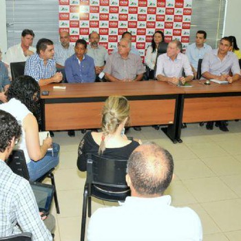 ATM concede entrevista durante coletiva de imprensa para justificar o manifesto dos Municípios