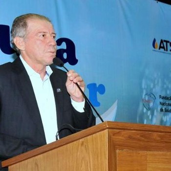 Presidente da ATM, João Emídio de Miranda, discursa durante a solenidade de lançamento de programa do Governo do Estado