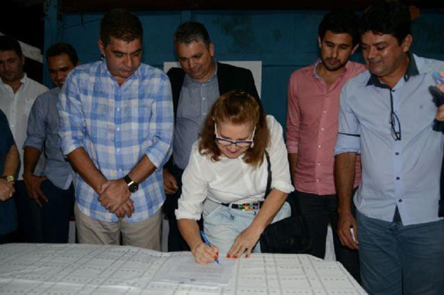 Assinada nesta terça-feira,19, ordem de serviço de obras de infraestrutura como drenagem e pavimentação  asfáltica das quadras 1003 e 1103 Sul