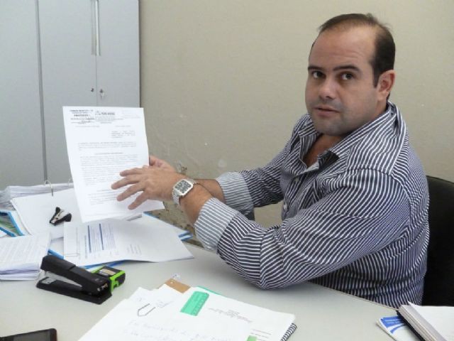 Secretário municipal de Planejamento e Modernização da Gestão, Fernando Moraes apresenta documento do Plano Diretor de Pedro Afonso