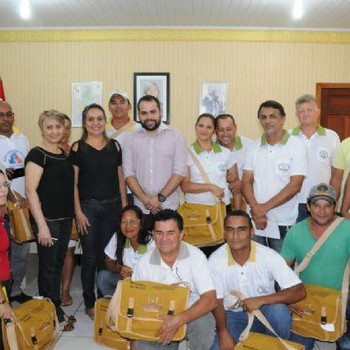 Equipes recebem kits para intensificar trabalho de controle e prevenção