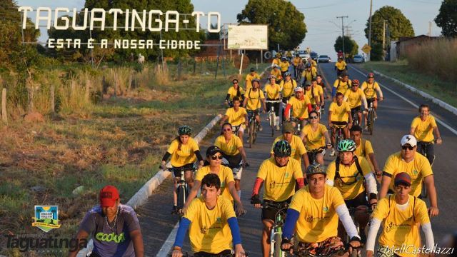 Ciclistas percorrem cerca de 20 km durante passeio ciclístico