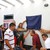 Prefeita Itelma Belarmino (dir) e autoridades descerram a placa de inauguração da creche