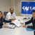 Prefeita Magda Borba assina juntamente com o Secretário de Desenvolvimento Urbano, Rainel Barbosa, e do gerente regional da CEF, Jairon Bandeira.
