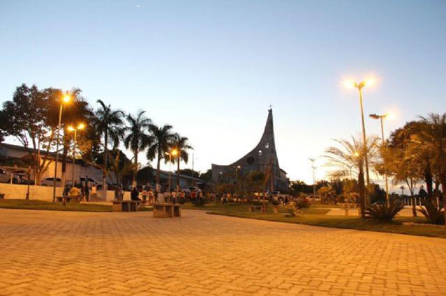 Praça e Igreja Imaculado Coração de Maria é um dos símbolos de Sítio Novo do Tocantins