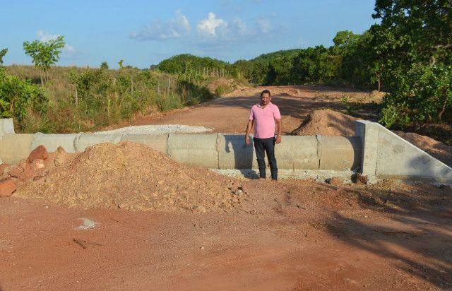 Prefeito Padre Florisvane acompanha de perto o andamento das obras na Zona Rural