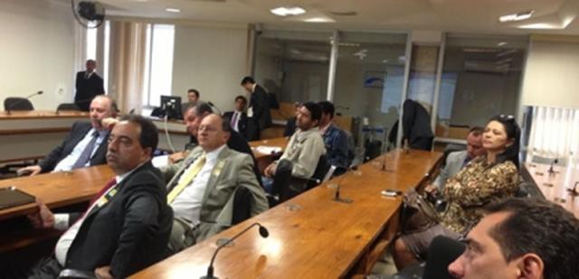 Prefeitos durante a reunião no Congresso Nacional