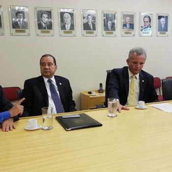 Da esquerda para a direita, o prefeito Otoniel Andrade, o senador Vicentinho Alves, o ministro André Figueiredo e o deputado Federal Vicentinho Junior