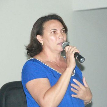 Prefeita de Peixe, Neila Pereira dos Santos, apresenta as contas municipais à população