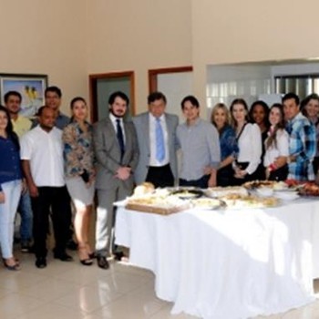 Cintra celebra aniversário com autoridades e funcionários