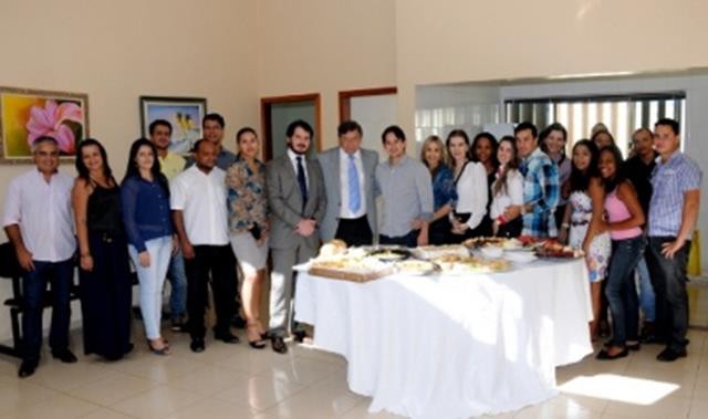 Cintra celebra aniversário com autoridades e funcionários