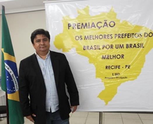 Régis Melo: “Pessoalmente, é muito gratificante receber esse prêmio que reconhece os melhores prefeitos do Brasil"