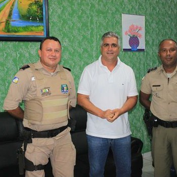 Sub Ten Adão Lima (e) prefeito Neto Lino e Cap Darcy Araújo