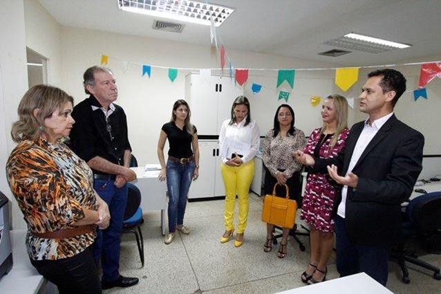 O presidente da ATM esteve na sede da Seduc para conhecer a Gerência responsável por dar suporte aos gestores municipais