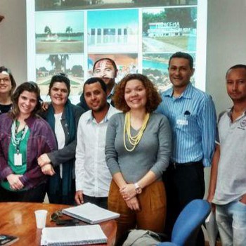 Robson Vila Nova (centro) palestra para técnicos dos ministérios da Educação e Planejamento
