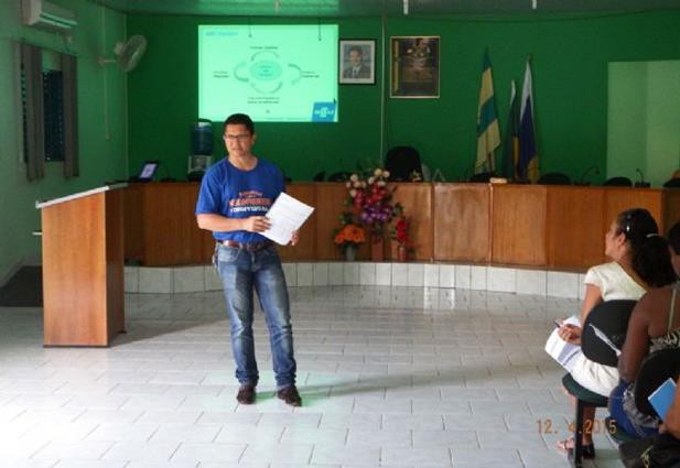 O representante do SEBRAE, Amaraí Tavares, ministrou o curso.