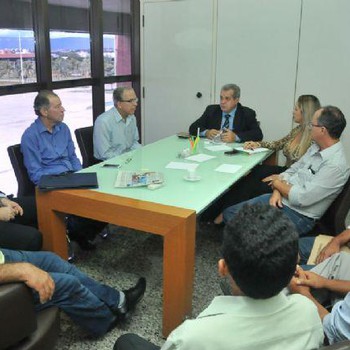Durante reunião, ATM garante recebimento das parcelas atrasadas do transporte escolar