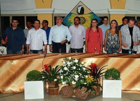 Deputados Estaduais prestigiam entrega das escrituras em Gurupi