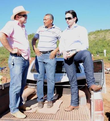 Prefeitos Netro Trajano (Santa Tereza), Wilmar Pugas (Lizarda) e Leonardo Cintra (Almas)