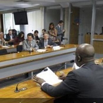 Prefeitos acompanham votação do relatório da MP 649/2014