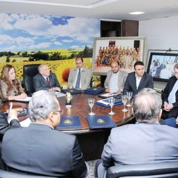 Leonardo Cintra participa da reunião com autoridades de Estado