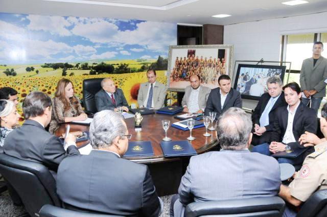 Leonardo Cintra participa da reunião com autoridades de Estado