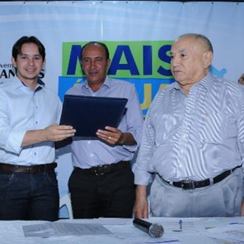 Presidente da ATM, Leonardo Cintra, Prefeito de Natividade Albany Cerqueira e Governador Siqueira Campos