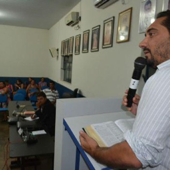 Prefeito Padre Florisvane fala da aprovação do reajuste na Câmara de Vereadores de Divinópolis