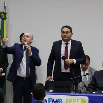 5d9f28242327d.jpg