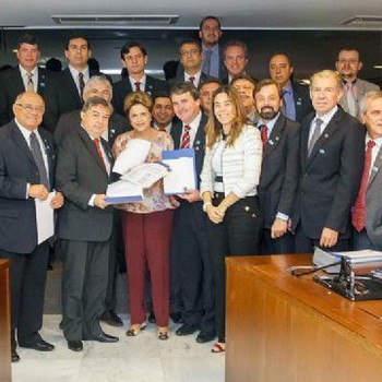 Entidades municipalistas e CNM repassam à presidente Dilma as demandas prioritárias do movimento municipalista