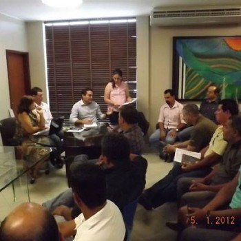 Prefeito anuncia programações e pacote de obras à comunidade e imprensa