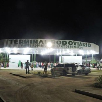 Terminal está localizado na saída para Cristalândia