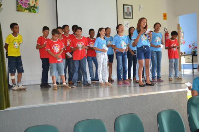 Alunos apresentaram peças informativas a respeito do combate à exploração sexual infantojuvenil