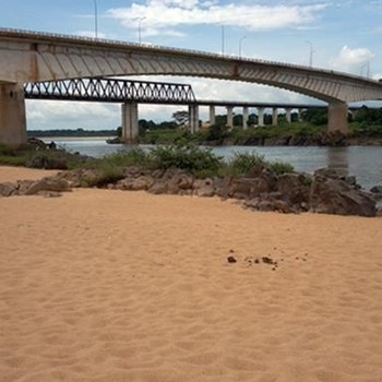 Prainha do Pé da Ponte