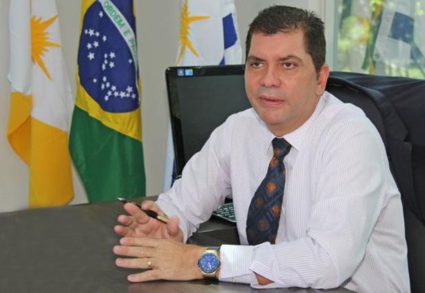 Palmas tem potencial para projetos voltados à energia solar, afirma prefeito Carlos Amastha