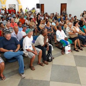 No total, já foram entregues pela Secretaria do Idoso, cerca de  1.500 carteiras do idoso federal e 2.500 carteira do idoso estadual