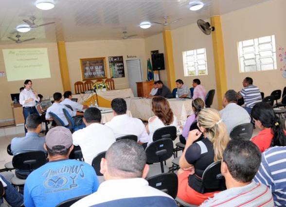 Cintra ouviu prefeitos de outras regiões: na foto, reunião com gestores do Bico do Papagaio