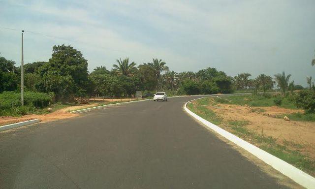Avenida Mariano Ferreira do Nascimento liga a sede do Município ao distrito Olho D’ água do Coco